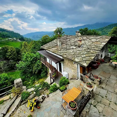 Stone Oven House Homestay *