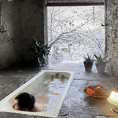 Ubytování v soukromí Stone Oven House *