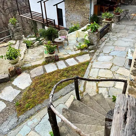 Homestay Stone Oven House *