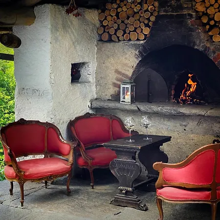 Stone Oven House Homestay Rora