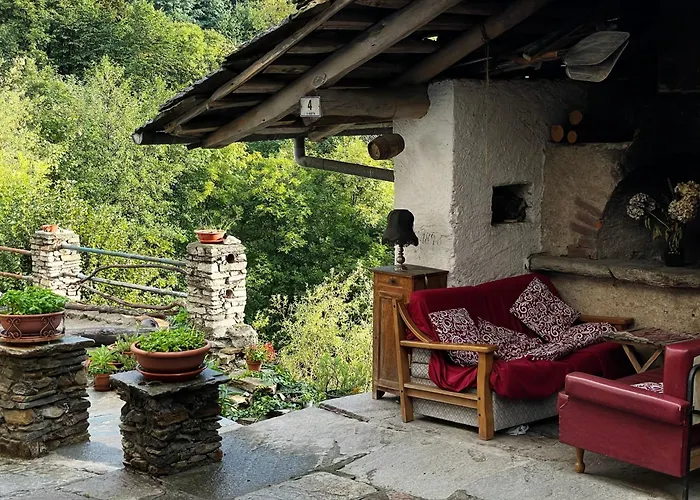 Stone Oven House * Rora