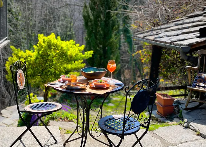 Homestay Stone Oven House Rora